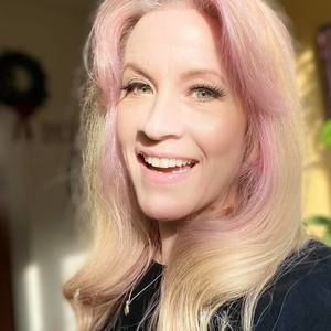 Meet your Posher, Lacey